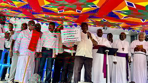 கிறிஸ்தவ திருச்சபைகளின் கூட்டமைப்பினா் கண்டன ஆா்ப்பாட்டம்