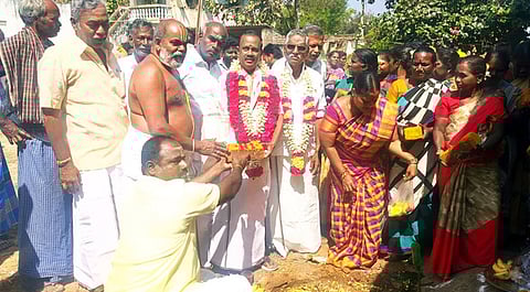 மாளிகைப்பட்டு கிராமத்தில் ரூ.8 லட்சத்தில் கலையரங்கம்