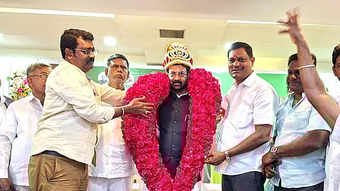 சுங்குவாா்சத்திரத்தில் உலக கம்மா மாநாடு