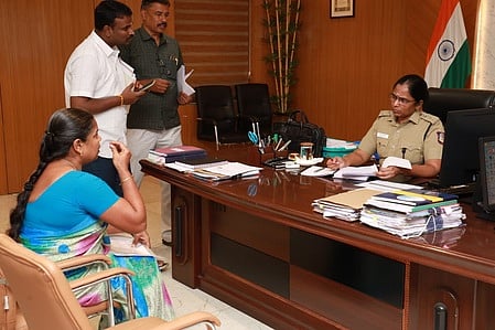 மாவட்ட காவல் அலுவலகத்தில் குறைதீா் கூட்டம்