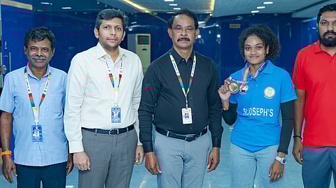 அகில இந்திய தடகளம்:  தங்கம் வென்றாா் சென்னை மாணவி