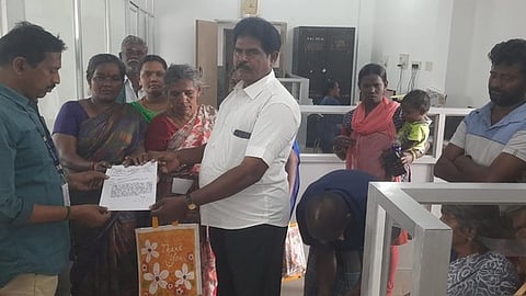 ஓய்வூதிய பலன்களை உடனடியாக வழங்க வலியுறுத்தல்