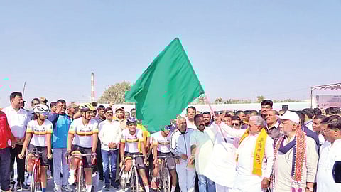 ரெக்கைக் கட்டிப் பறக்கும் சைக்கிள்...