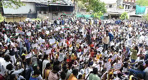 குரூப்-2, 2ஏ தேர்வில் குளறுபடி! தமிழ்நாடு முழுவதும் முதன்மைத் தேர்வுகள் தள்ளிவைப்பு!!