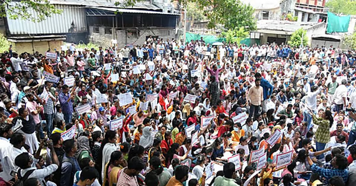 குரூப்-2, 2ஏ தேர்வில் குளறுபடி! தமிழ்நாடு முழுவதும் முதன்மைத் தேர்வுகள் தள்ளிவைப்பு!! குரூப்-2, 2ஏ தேர்வில் குளறுபடி! தமிழ்நாடு முழுவதும் முதன்மைத் தேர்வுகள் தள்ளிவைப்பு!!