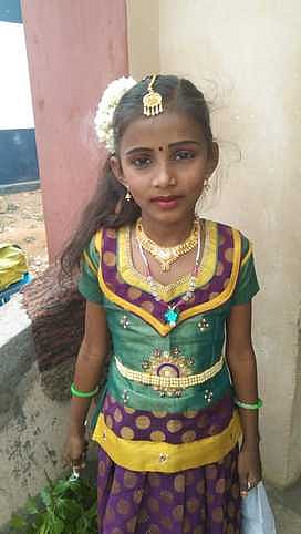 ரக்ஷிதா.