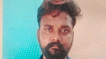 கைது செய்யப்பட்ட அஜித்