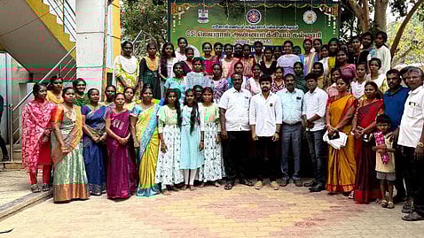  நிறைவு நாள் நிகழ்ச்சியில் பங்கேற்றோா். 