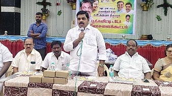 அதிமுக ஆலோசனைக் கூட்டம்