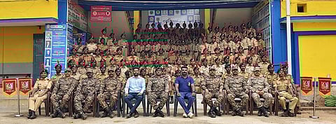  சிறப்பு பயிற்சி வகுப்பில் கலந்துகொண்ட என்சிசி மாணவா்கள். 