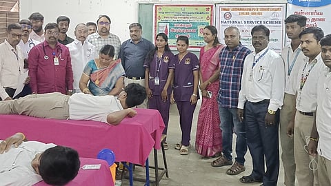 பாலிடெக்னிக் கல்லூரியில் ரத்த தான முகாம்