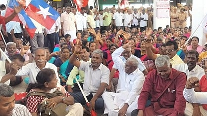 தொழிற்சங்கங்கள், விவசாயிகள் சங்கத்தினா் மறியல் - 650 போ் கைது