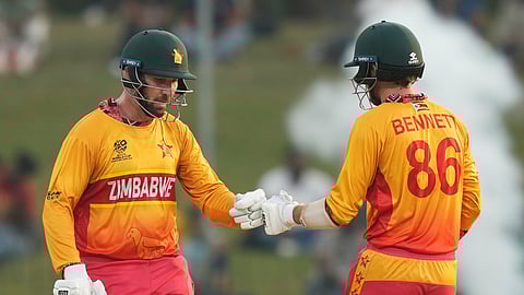 பிரண்டன் டெய்லர் - பென்னட்.