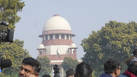 மணிப்பூா் வன்முறை: 2 வாரங்களில் நிலை அறிக்கை தாக்கல் செய்ய சிபிஐக்கு உச்சநீதிமன்றம் உத்தரவு