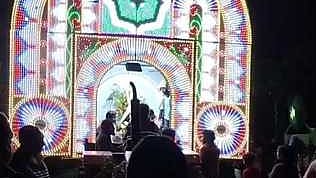  கொடைக்கானல் புனித அந்தோணியாா் ஆலயத் திருவிழாவை முன்னிட்டு நடைபெற்ற மின் அலங்கார சப்பர பவனி.

