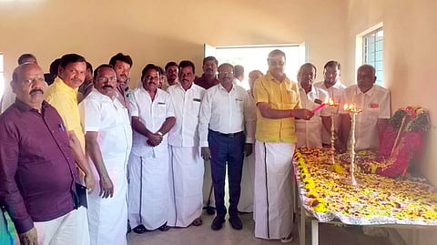 இலங்கை தமிழா் மறுவாழ் முகாம் மகளிருக்கு தொழிற்கூடம்