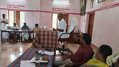  குளச்சல் நகா்மன்ற தலைவா் நசீா் தலைமையில் நடைபெற்ற மன்ற கூட்டம். 