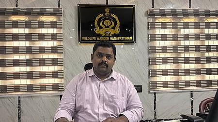 புதிய மாவட்ட வனத்துறை அலுவலராக பொறுப்பேற்ற ரமேஷ்வரன்.