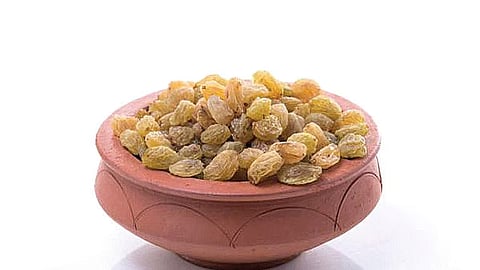 உலா் திராட்சைகள்