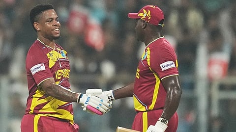 ஹெட்மேயர், ரோவ்மன் பௌவல் அதிரடி: ஜிம்பாப்வேவுக்கு 255 ரன்கள் இலக்கு!