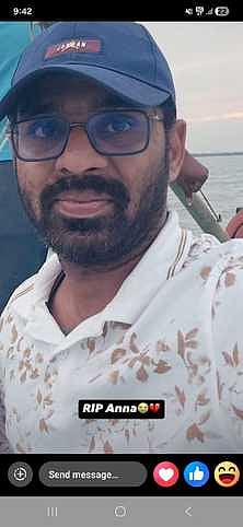 காருக்குள் இறந்து கிடந்த மிதுன்குமாா்