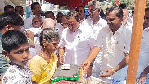 அண்ணா தொழிற்சங்க கொடியேற்றம்