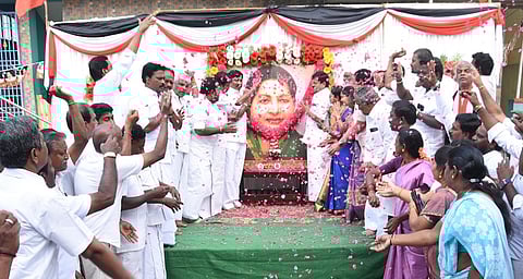 கிருஷ்ணகிரியில் ஜெயலலிதா பிறந்தநாள் கொண்டாட்டம்