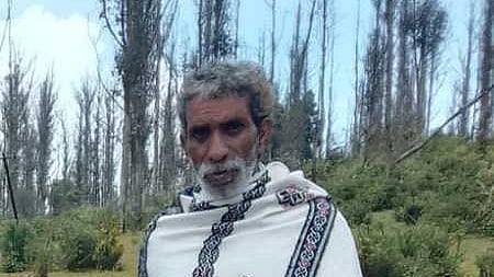 புஷ்தாள் குட்டன். 