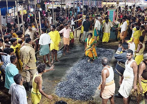 தீப்பாய்ந்தாள் அம்மன் கோயிலில் 
134-ஆம் ஆண்டு தீமிதி திருவிழா