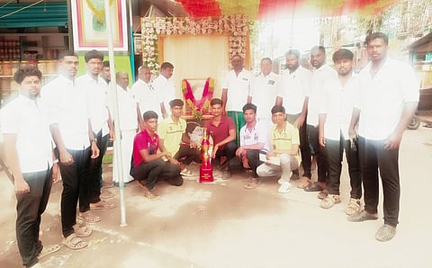  விழாவில் பங்கேற்றோா்.  