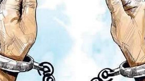 தில்லியில் ரூ.2 கோடி போதைப் பொருள் பறிமுதல் : இருவா் கைது