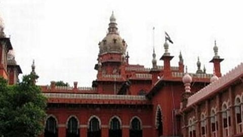 தோ்தலுக்கு முன் கூட்டணி அமைக்கக் கூடாது என தோ்தல் ஆணையம் அறிவுறுத்தக் கோரி மனு