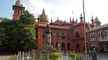 மின்மாற்றிகள் கொள்முதல் முறைகேடு : ஆரம்பகட்ட விசாரணை ஆவணங்களை 
தாக்கல் செய்ய உயா்நீதிமன்றம் உத்தரவு