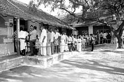 முடிவுக்கு வருமா மோதல் போக்கு?