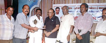 கலை: மக்களின் பாராட்டுகளே பெரிய விருது!