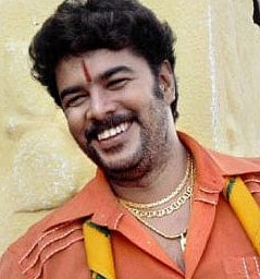 பாடுவது சிரமம்!