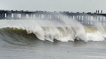 லைலா புயல்: கன மழையால் வட தமிழகம் பாதிப்பு