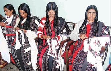 ஆடையில் ஆயிரம் அர்த்தங்கள்!