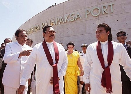 இலங்கை அம்பாந்தோட்டை துறைமுகத்துக்கு ராஜபட்ச பெயர்