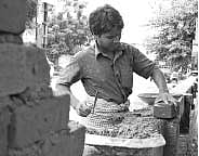 கலங்கி நிற்குது கட்டுமானத் தொழில்!