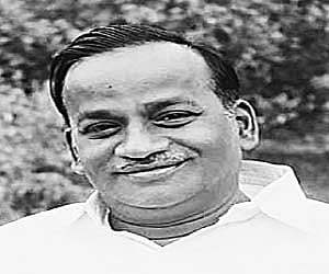 டாக்டர் இ.எஸ்.எஸ்.ராமன், பள்ளிப்பட்டு.