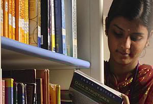 ஐ.ஏ.எஸ். ஆக வேண்டுமா? இதைப் படியுங்கள்!