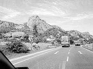 ரூ. 624 கோடியில் புதுச்சேரி-பெங்களூர் சாலை சீரமைப்பு