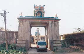 புகழ் தரும் கீர்த்தி நாராயணன்!