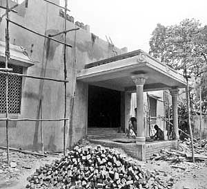 நிதியின்றி தாமதமாகும் "நான்மாடக்கூடல்' பணி