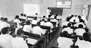 154 கைதிகள் எழுதுகின்றனர் எஸ்.எஸ்.எல்.சி., பிளஸ் 2 பொதுத் தேர்வு