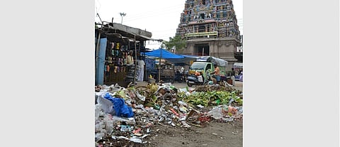 தூர்நாற்றத்தை ஏற்படுத்தும் குப்பைகளை அகற்ற நடவடிக்கை எடுக்கப்படுமா?: பொதுமக்கள் கோரிக்கை
