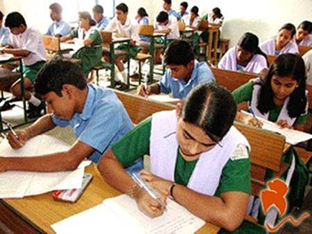 அரசுப் பணி தேர்வுகளுக்கான மாதிரி வினா-விடை அரங்கம் (PDF)