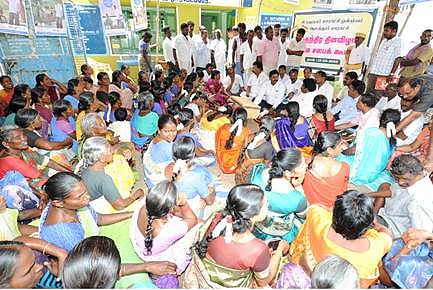 கிராமங்களில் முழு சுகாதார திட்டத்தை செயல்படுத்துவதற்கு பொதுமக்கள் முன்வர வேண்டும்: ஆட்சியர்