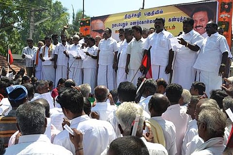 திருச்சுழி, காரியாபட்டி பகுதிகளில் மணல் கொள்ளையை தடுக்க  நடவடிக்கை எடுக்க கோரிக்கை